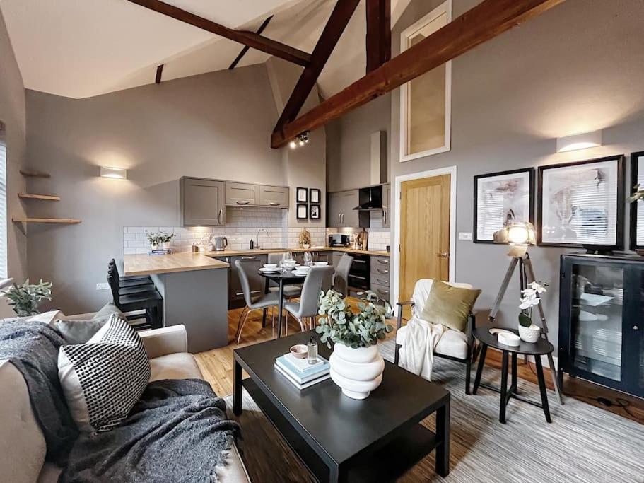 Cosy 2 Bedroom Apartment 토드모던 외부 사진