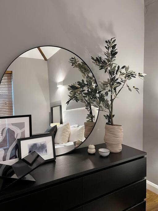 Cosy 2 Bedroom Apartment 토드모던 외부 사진